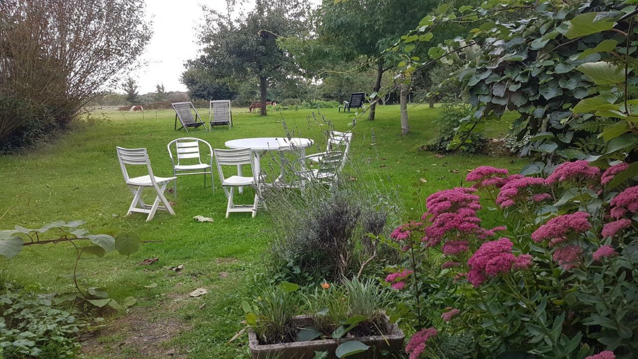 La Ferme De Kerhors Hotel Tréméoc Exterior foto